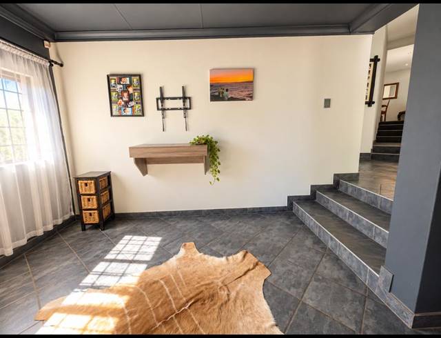 4 BEDROOM PROPERTY TO RENT IN WATERKLOOF RIDGE